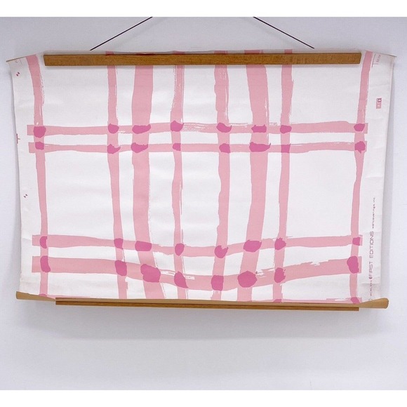 Vintage First Editions Wallpaper 29" x 22" 1 Roll Panel MCM Pink Tartan 70s - Picture 1 of 6